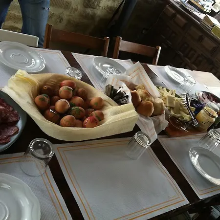 Agriturismo Il Cucciolo * 치타디카스텔로